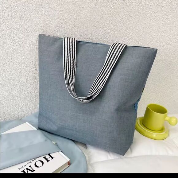 Disney Stitch Multicolor Large Tote Bag NEW! - Picture 3 of 6